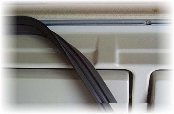 tủ mát sanaky bị hỏng do gioăng không khít