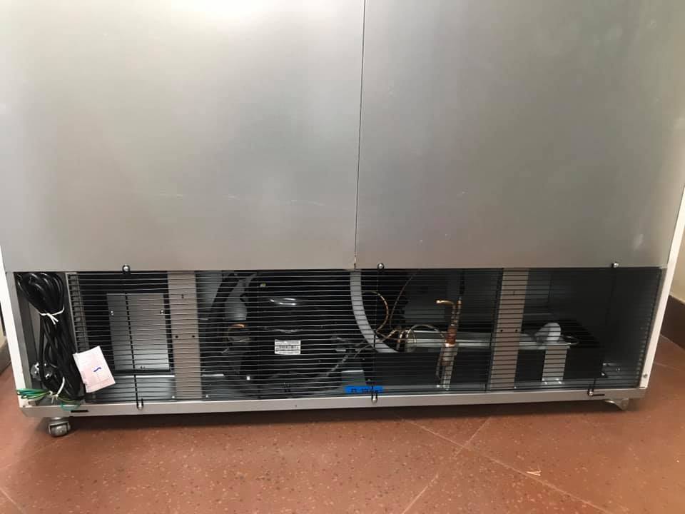 block máy bị tuột nên tủ mát kêu to