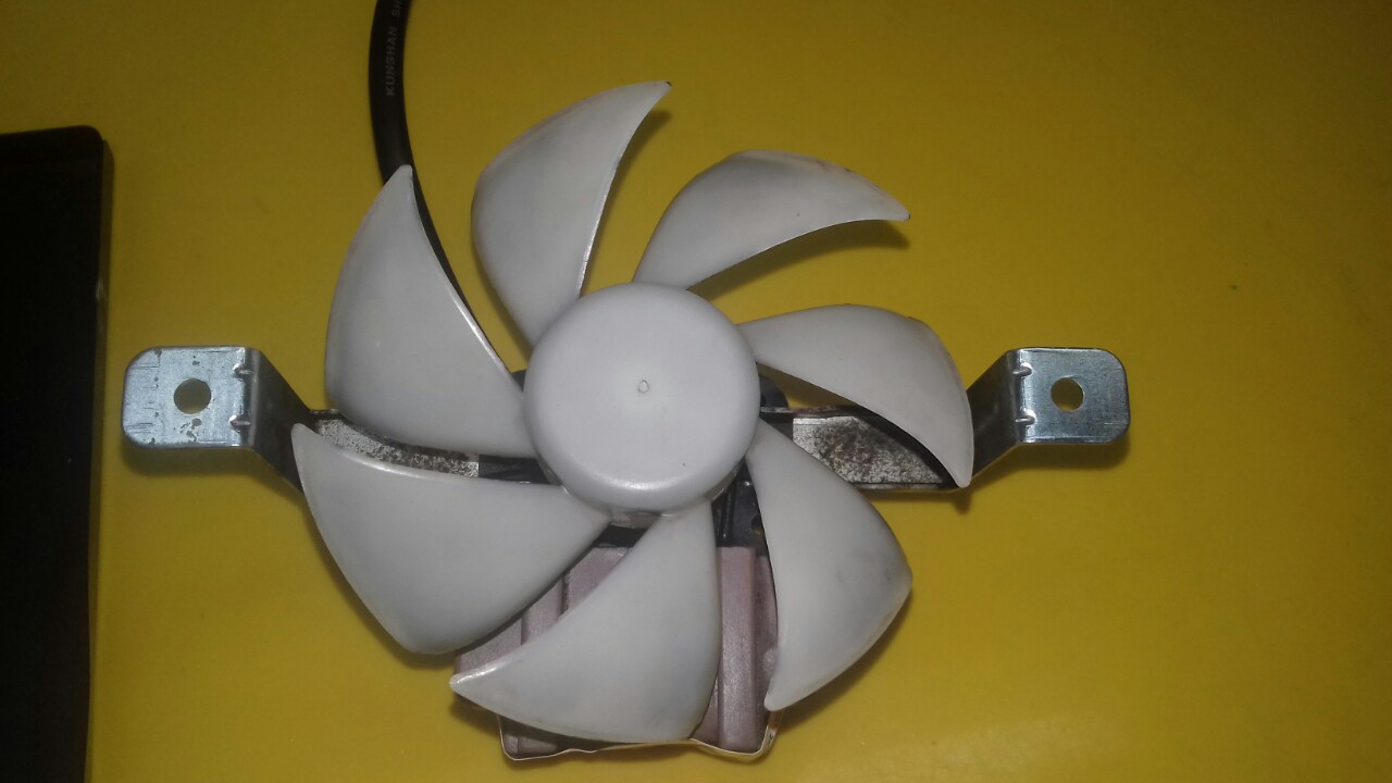 tủ mát không lạnh do quạt tủ mát kêu to