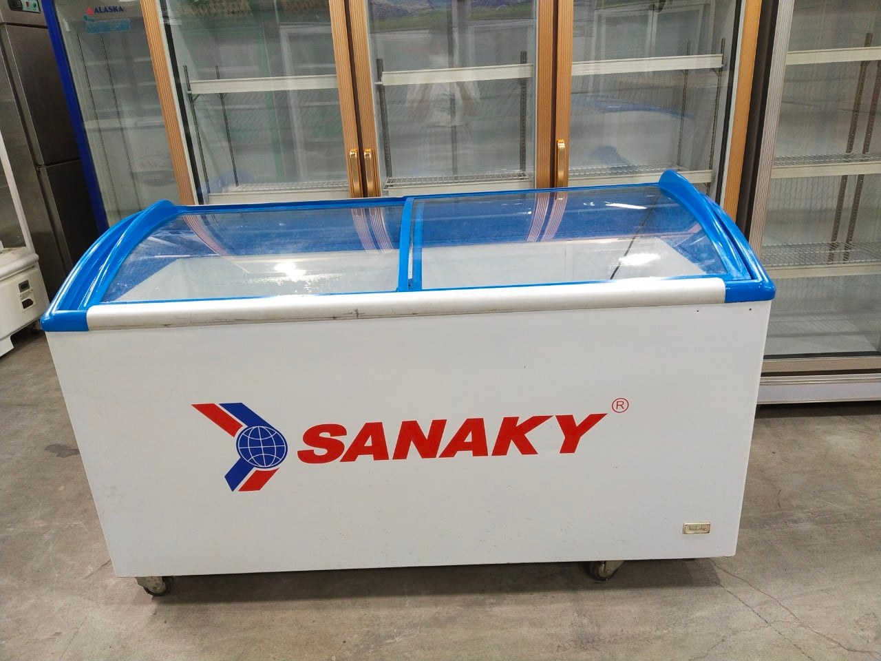 tủ đông Sanaky Vh-682K